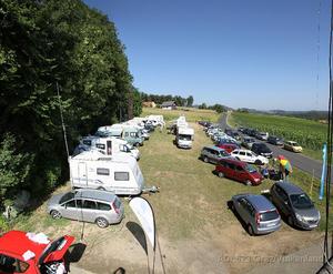 Voll belegter parkplatz in jamm 2013